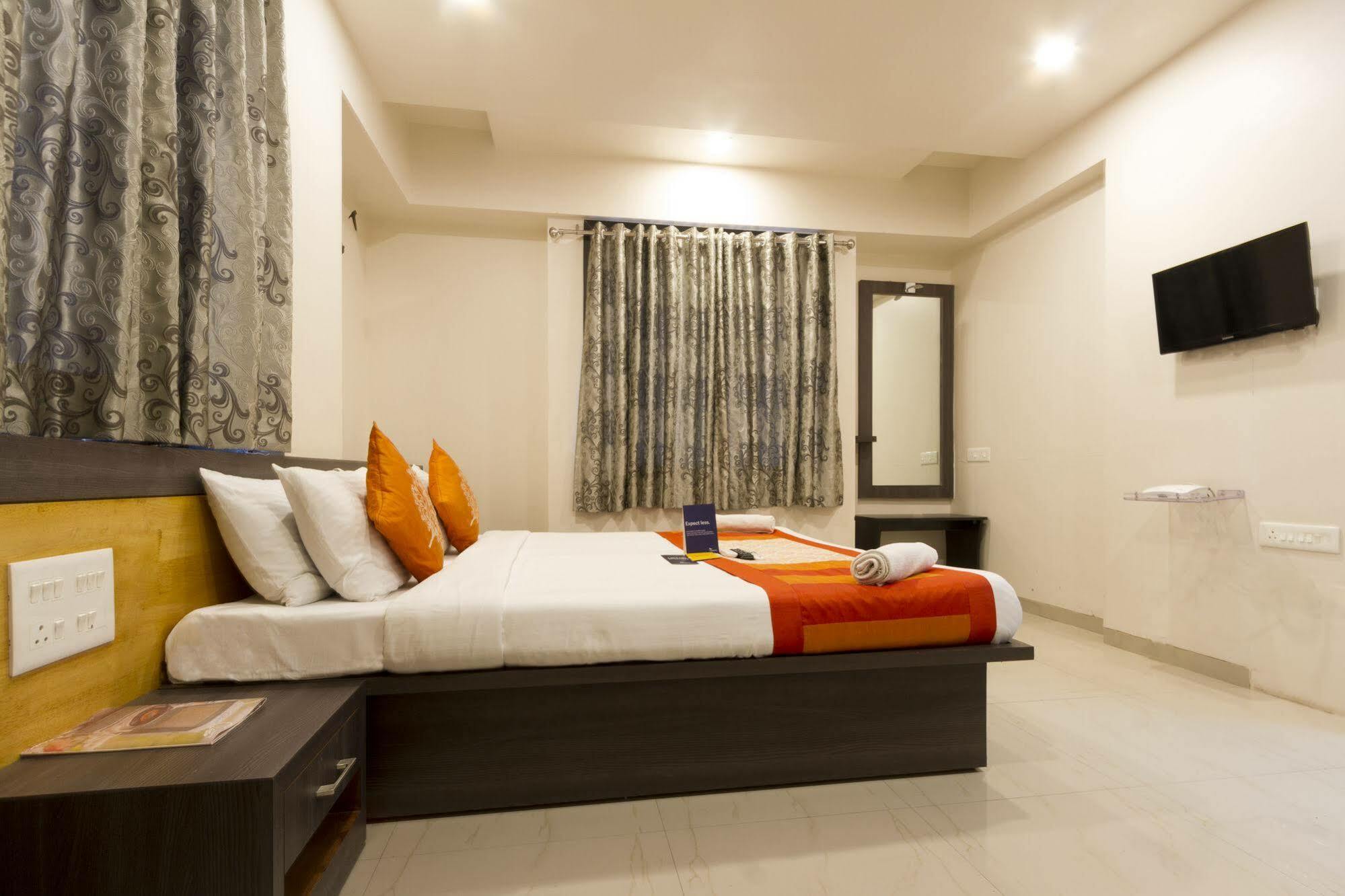 Fabhotel Imperio - Nr Baner Hill Пюн Екстериор снимка